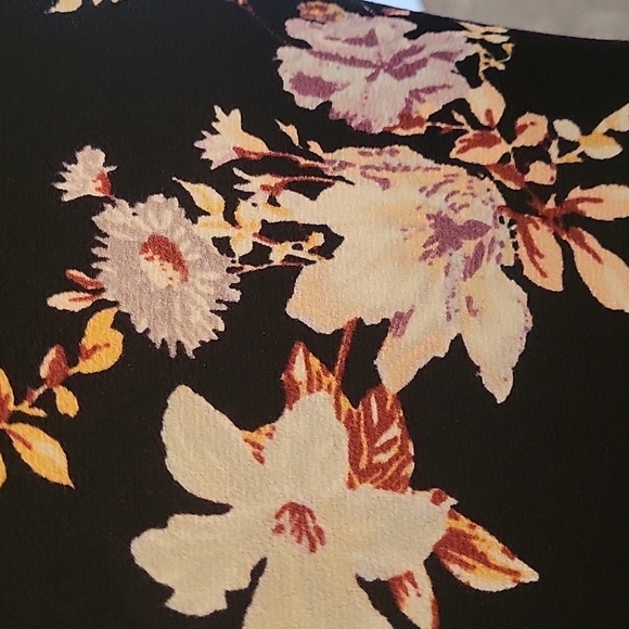 Jules and Leopold floral tank - Picture 3 of 3